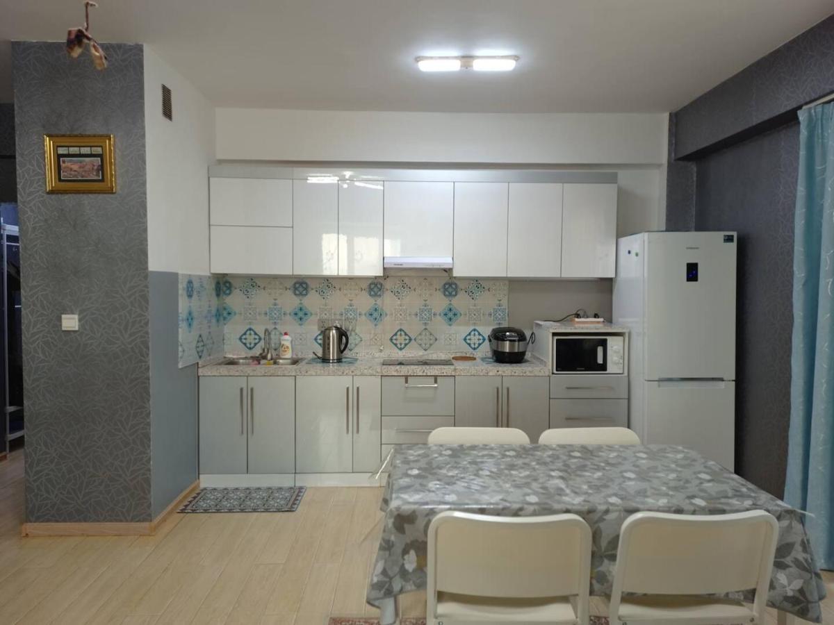 Ount-Central Location, Spacious, Cozy And Secure Apartment Ulaanbaatar Luaran gambar